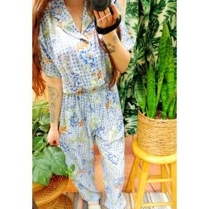 NEW Vintage Liz Claiborne floral jumpsuit 🌿